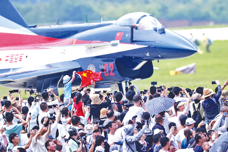 日屄逼大全长春航空展迎来首个公众日